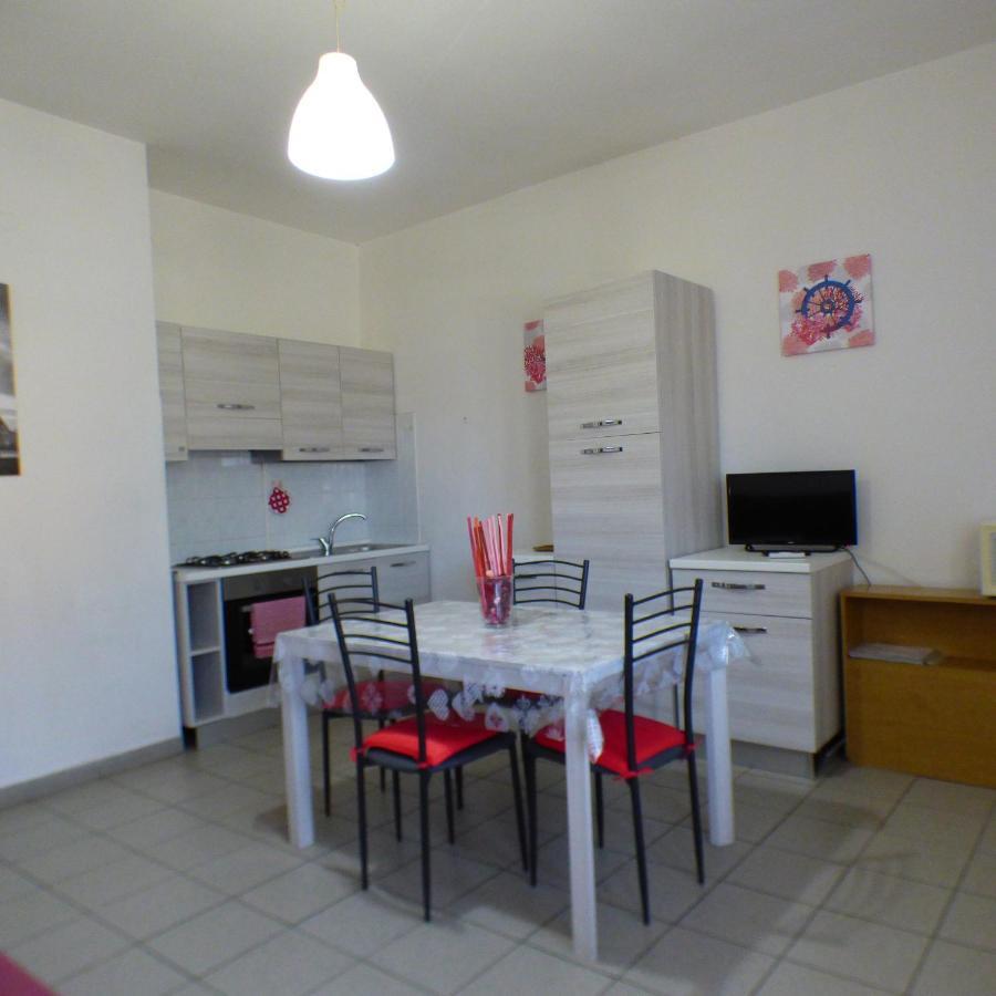 Apartamento Complesso Oasi Tirrenia Exterior foto